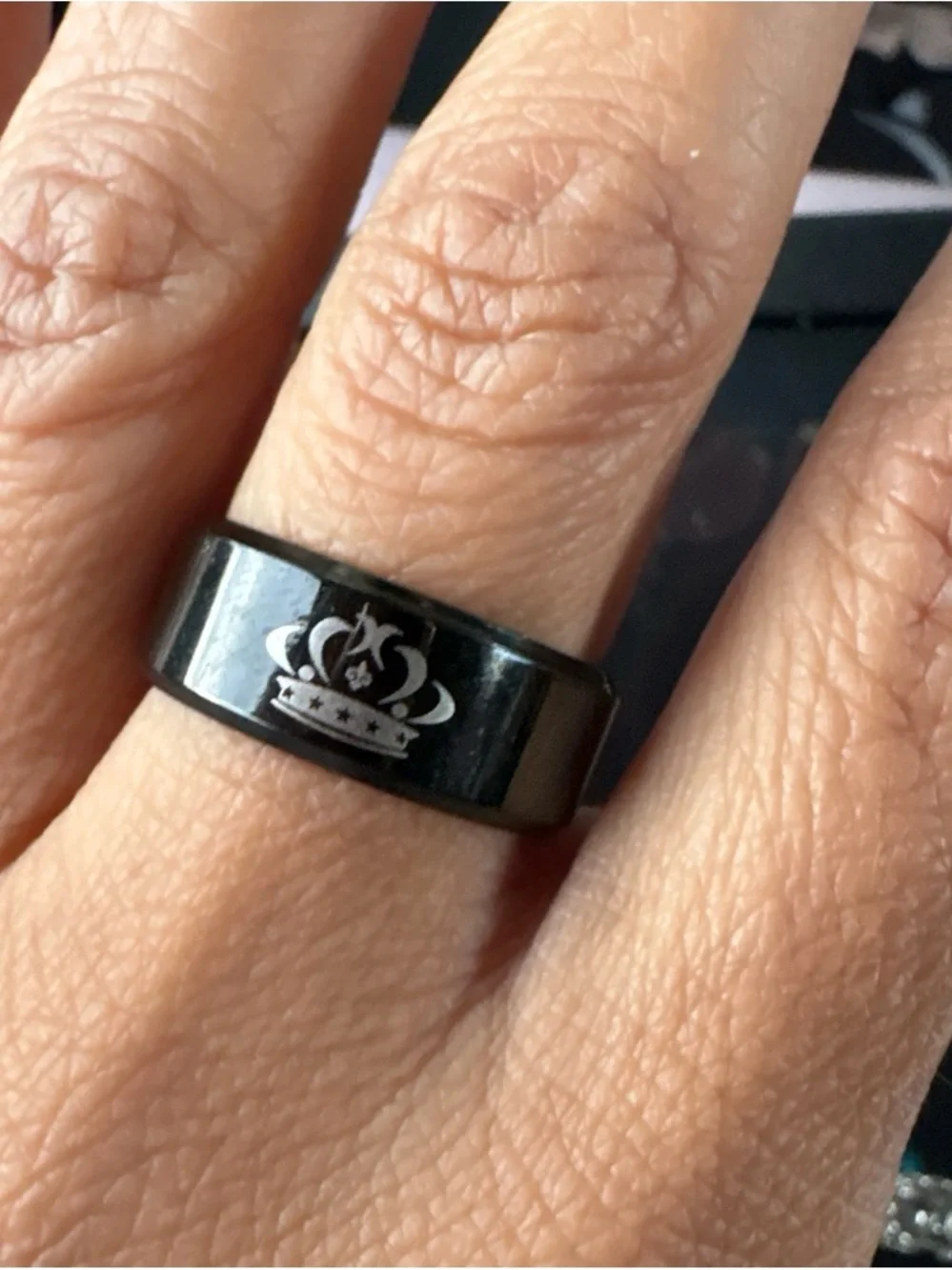 Black Crown-Emblem Men's Ring